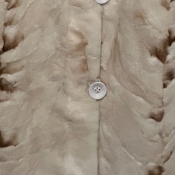 Sheared Reversible Mink Coat (S) EXCELLENT CONDITION! WORE ONLY ONCE! $4000 Orig - Picture 12 of 14